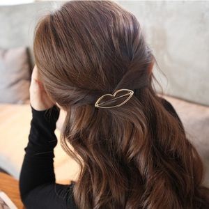 NEW Gold Lip Hair Clip
